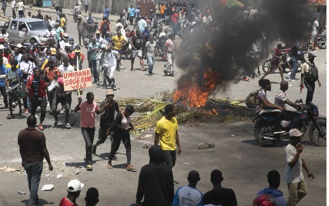 Dicen Parlamento de Kenia debe aprobar misión Haití
