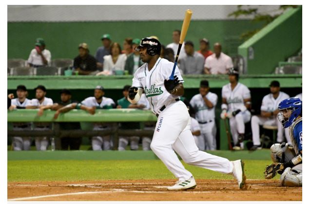 Las Estrellas se imponen a las Águilas 5-3