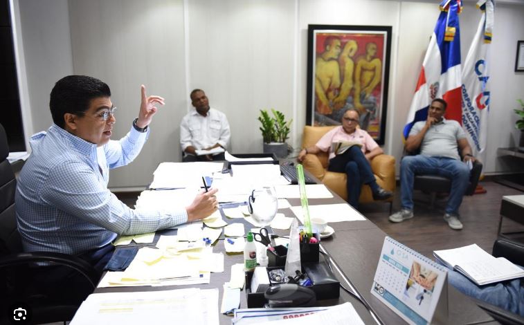 Comité de emergencia de la CAASD despliega equipos de Operaciones y Unidad Ejecutora ante efectos de huracán Beryl