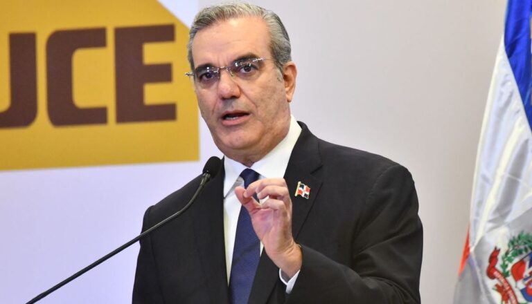 Presidente Abinader reafirma compromiso con reformas y fortalecimiento democrático