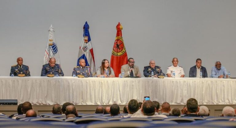 Ministerio de Interior y Policía establece Dirección de Bomberos para fortalecer la capacidad de respuesta