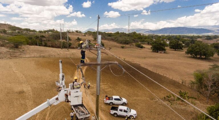 Edeeste anuncia repotenciación Subestación de Capotillo con nuevo transformador de 50 MVA, 69 kV con regulación de tensión automática