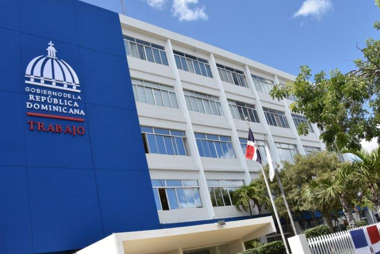 Ministerio de Trabajo revela los días feriados del 2025
